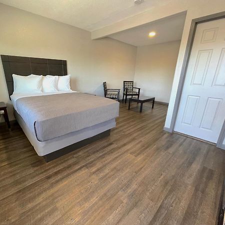 Sequoia Motel Fresno Exteriér fotografie